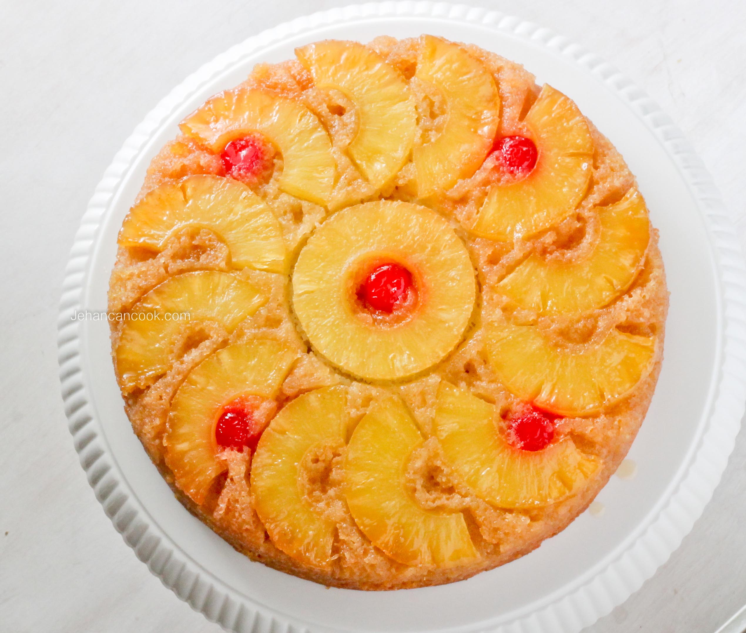 https://jehancancook.com/wp-content/uploads/2014/08/Pineapple-Upside-Down-Cake-1-7.jpg